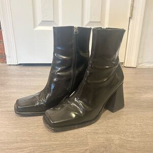 Alohas leather  Black Ankle Boots